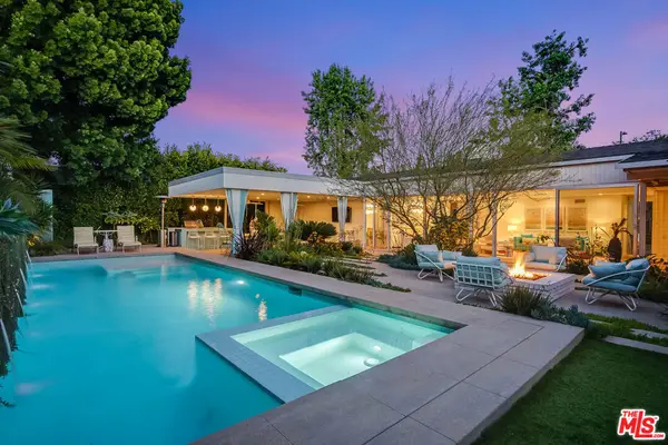 13855 Cumpston Street, Sherman Oaks, CA 91401