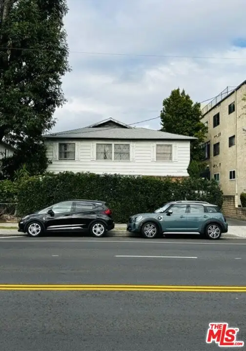 6254 Whitsett Avenue, North Hollywood, CA 91606 - #1