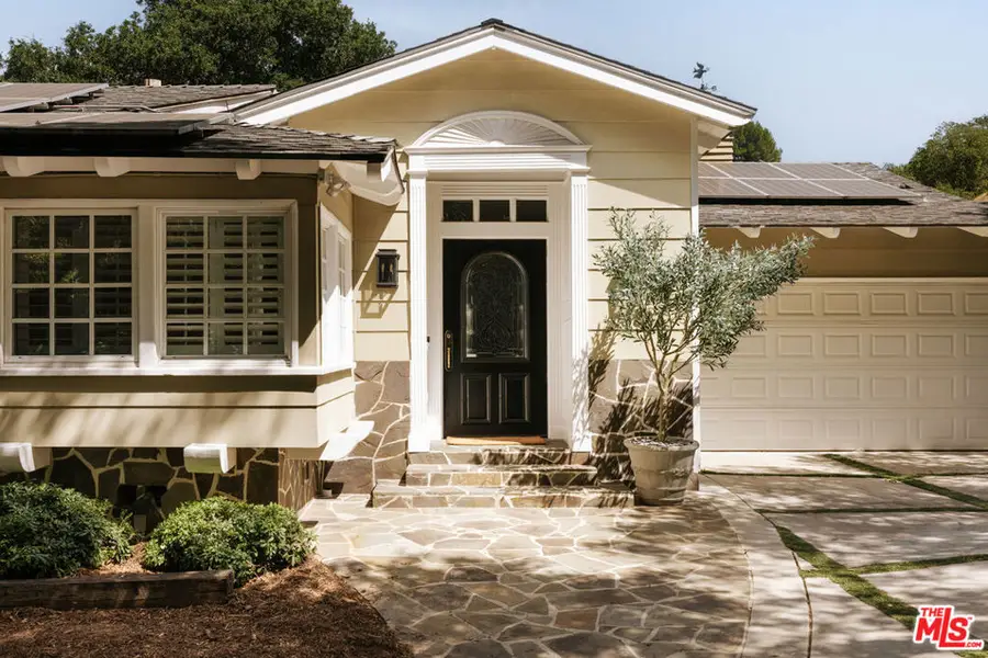 16822 Escalon Drive, Encino, CA 91436 - #3