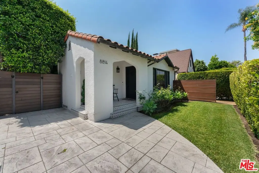 8814 Rosewood Avenue, Los Angeles, CA 90048 - #1