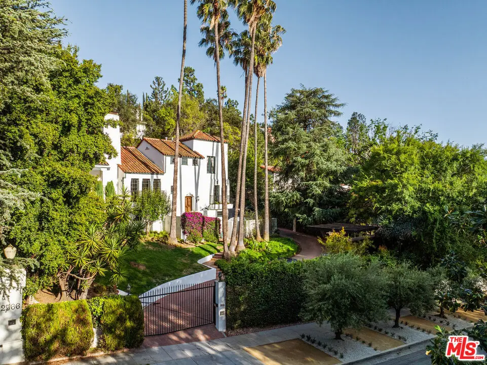 2556 Aberdeen Avenue, Los Angeles, CA 90027 - #1