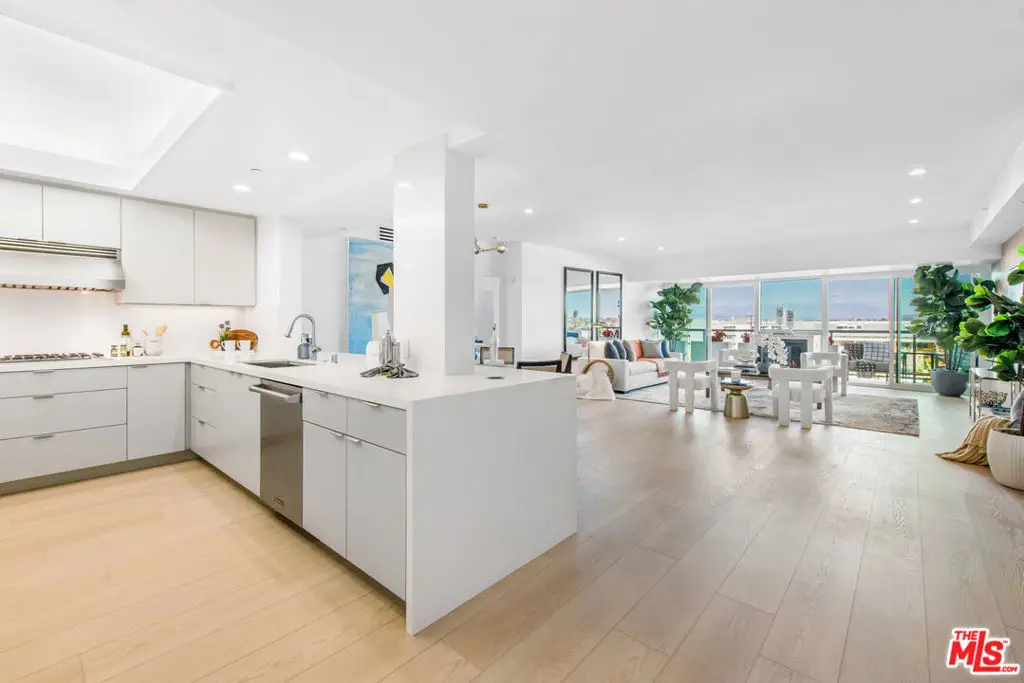 13600 Marina Pointe Drive #705, Marina Del Rey, CA 90292 - #1