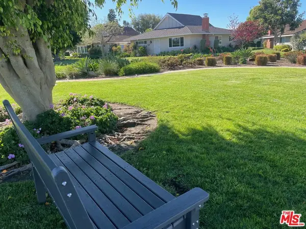 16962 Agate Circle, Huntington Beach, CA 92649