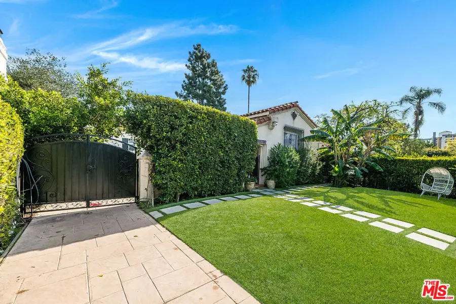166 S Gardner Street, Los Angeles, CA 90036 - #2