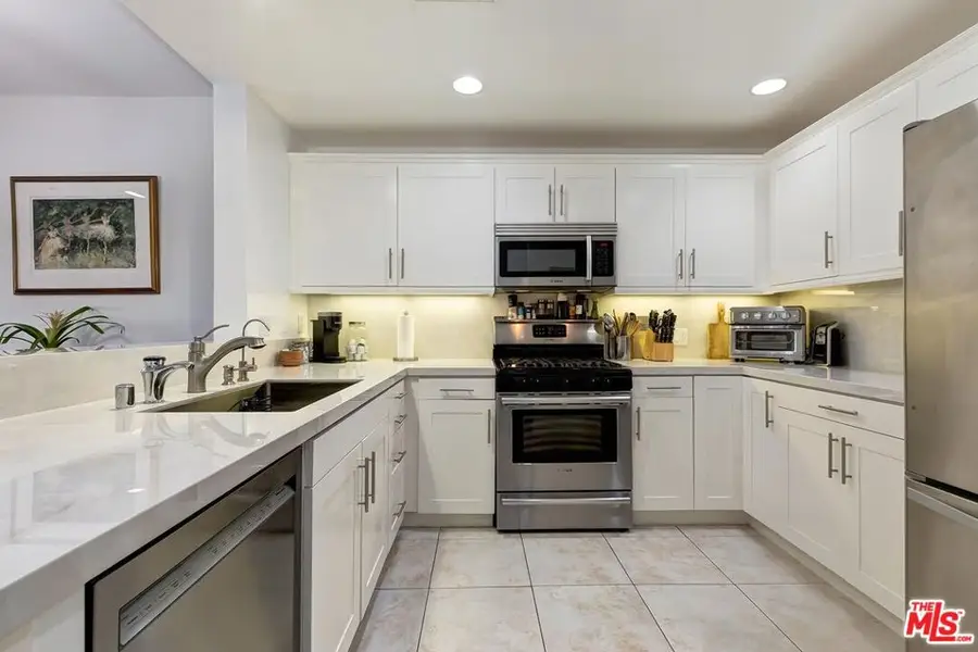 7100 Alvern Street #412, Los Angeles, CA 90045 - #2