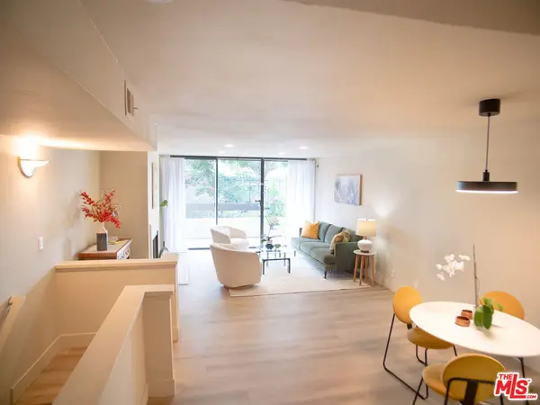 1900 Vine Street #214, Los Angeles, CA 90068