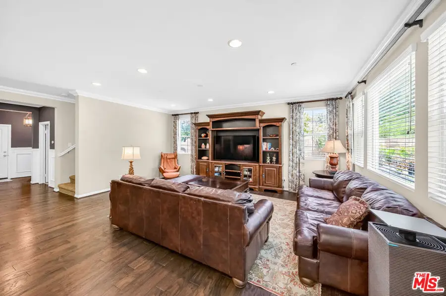 19860 Via Ott, Newhall, CA 91321 - #3