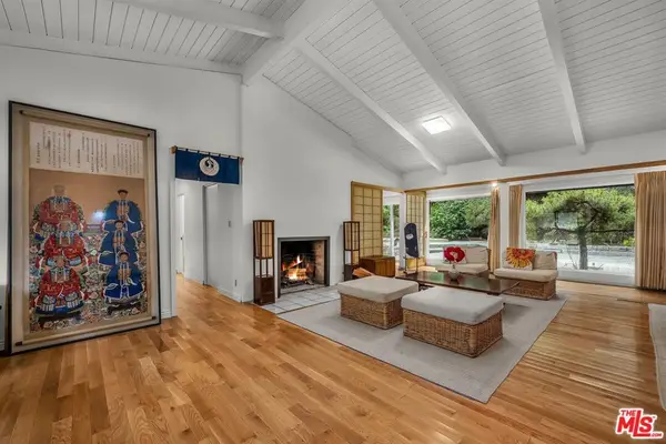 2557 Laurel Pass, Los Angeles, CA 90046