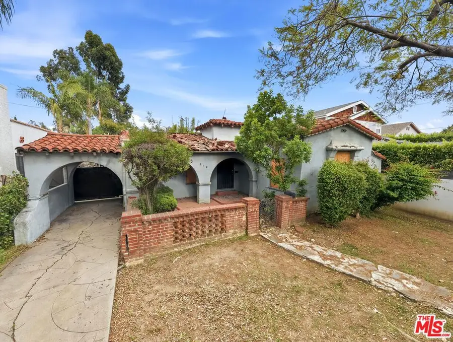 812 N Crescent Heights Boulevard, Los Angeles, CA 90046 - #2