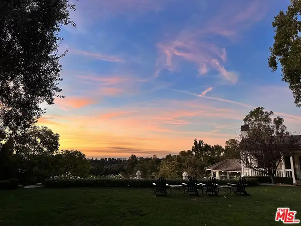 1267 Villa Woods Drive, Pacific Palisades, CA 90272