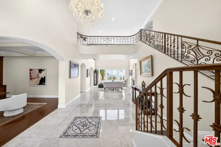 22355 S Summit Ridge Circle, Chatsworth, CA 91311 - #3