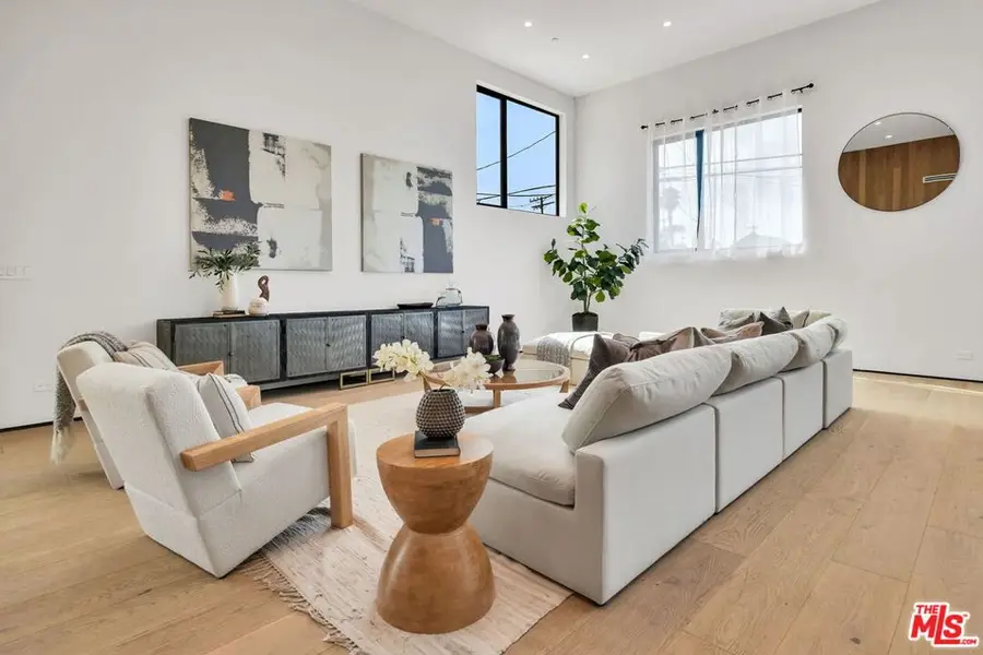 611 Broadway Street, Venice, CA 90291 - #3