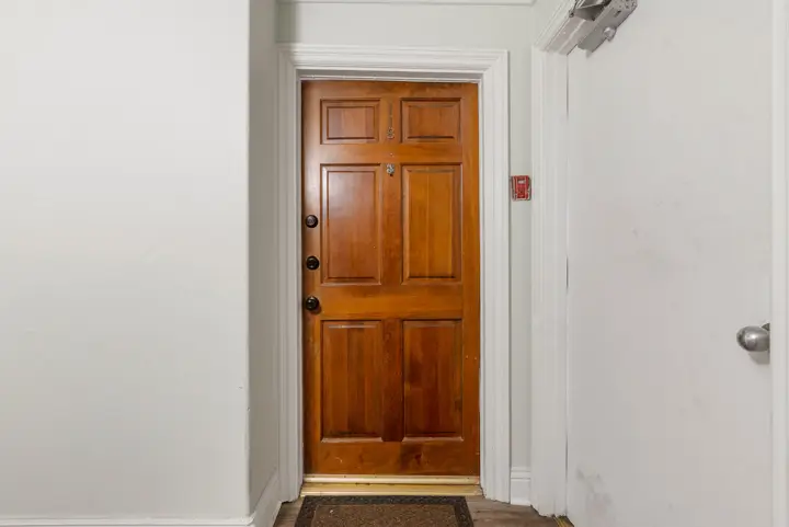 18307 Burbank Boulevard #118, Tarzana, CA 91356 - #1
