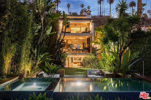 966 Palisades Beach Road, Santa Monica, CA 90403