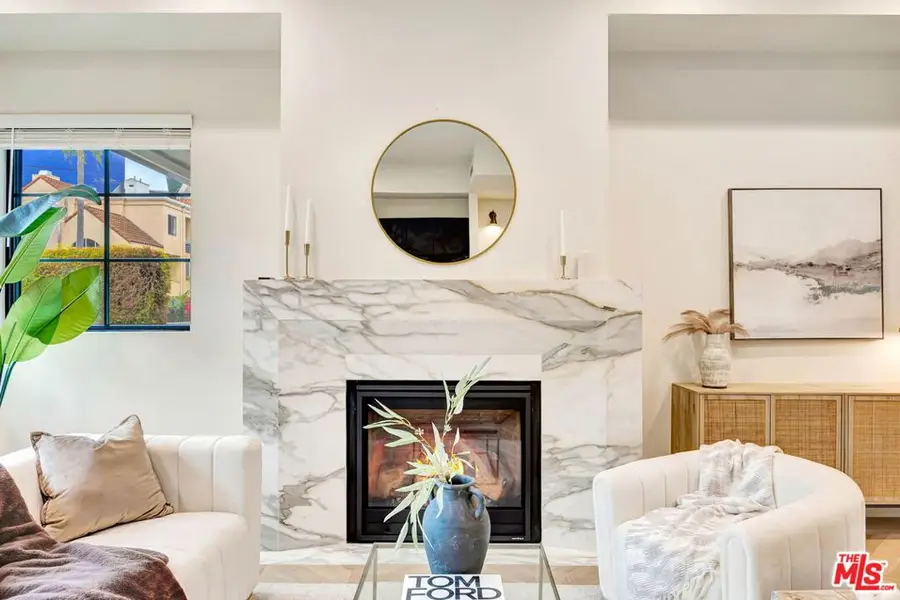 652 Huntley Drive #102, West Hollywood, CA 90069 - #2
