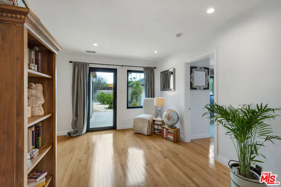 3558 S Muirfield Road, Los Angeles, CA 90016 - #3