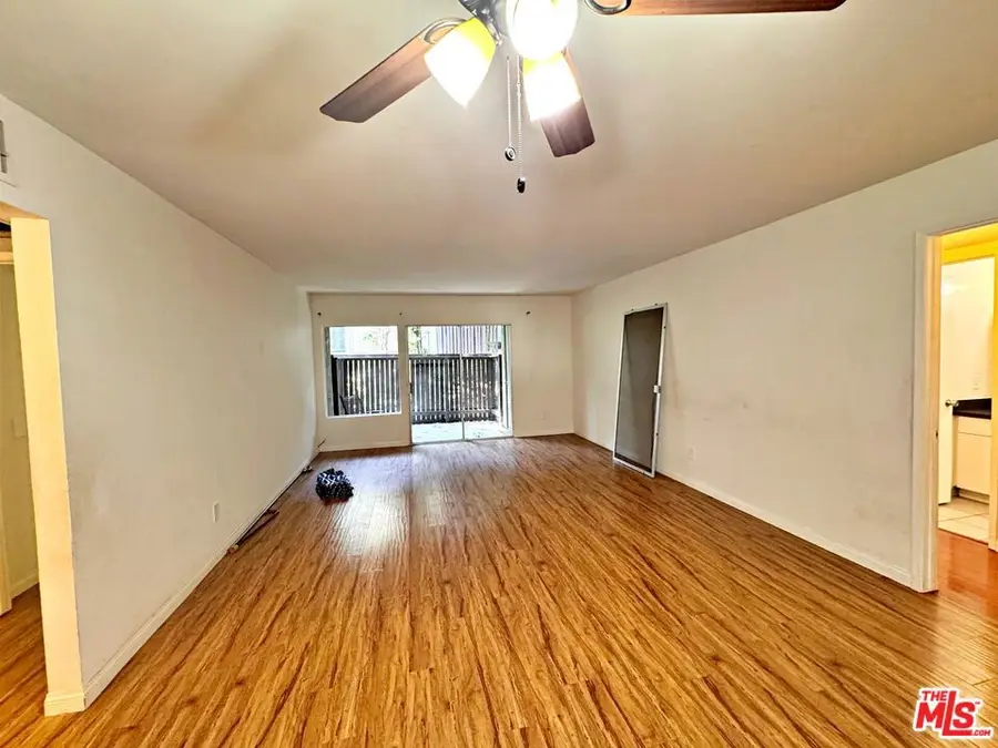 18350 Hatteras Street #152, Tarzana, CA 91356 - #3