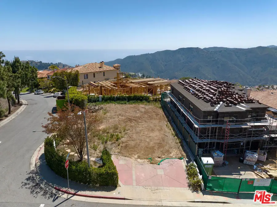 1588 Chastain, Pacific Palisades, CA 90272 - #2
