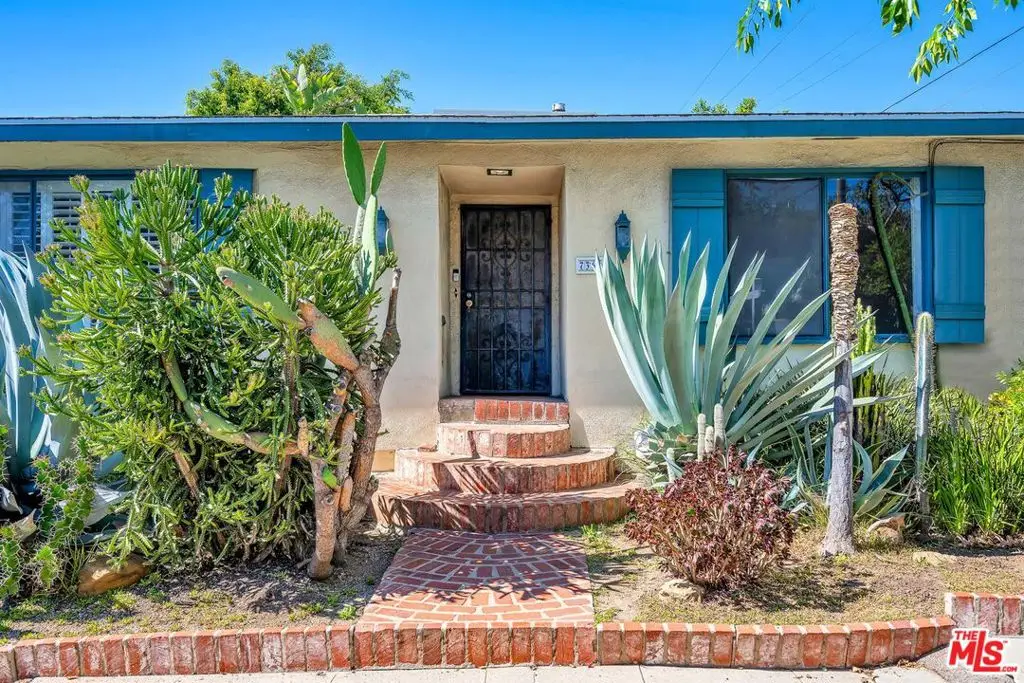 7369 Clinton Street, Los Angeles, CA 90036 - #1