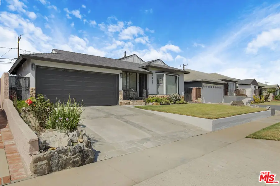 1407 W 138th Street, Compton, CA 90222 - #3