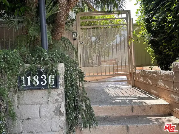 11836 Mayfield Avenue #9, Los Angeles, CA 90049