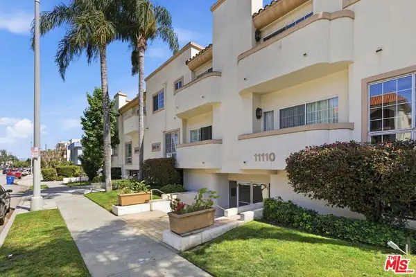 11110 Camarillo Street #122, Toluca Lake, CA 91602
