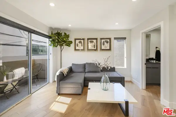 4139 Cahuenga Boulevard #106, North Hollywood, CA 91602