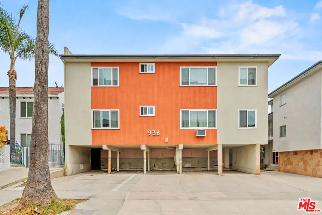936 N Curson Avenue, West Hollywood, CA 90046 - #1