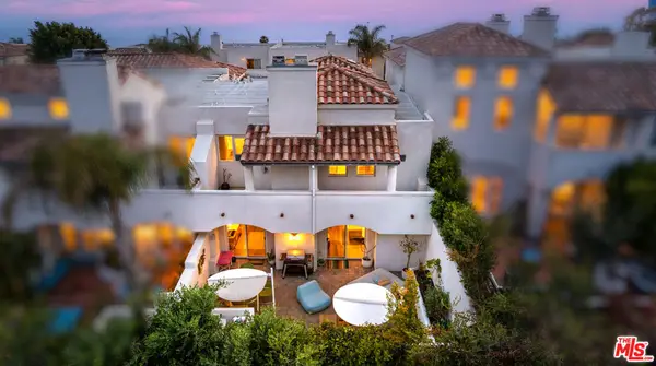 6435 Zumirez Drive #9, Malibu, CA 90265