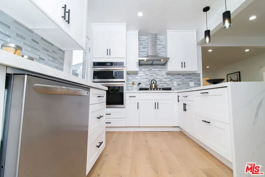 4068 Sutro Avenue, Los Angeles, CA 90008 - #3