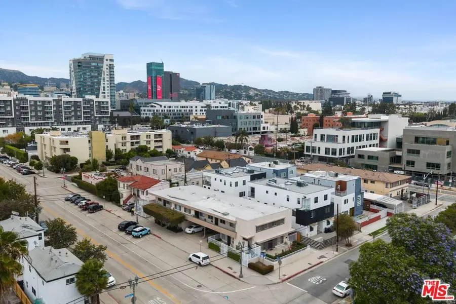 6423 Lexington Avenue, Los Angeles, CA 90038 - #3