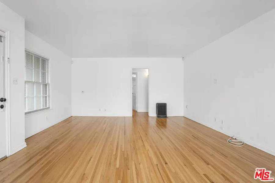 10603 Camarillo Street, North Hollywood, CA 91602 - #2