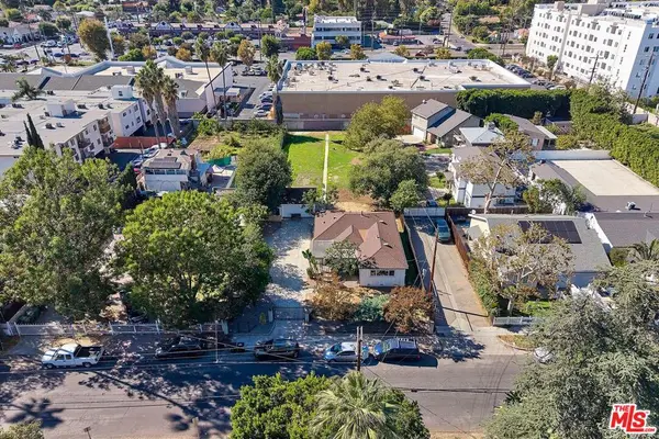 6443 Columbus Avenue, Van Nuys, CA 91411