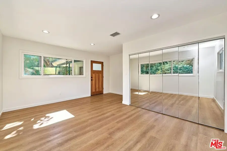 6443 Columbus Avenue, Van Nuys, CA 91411 - #3