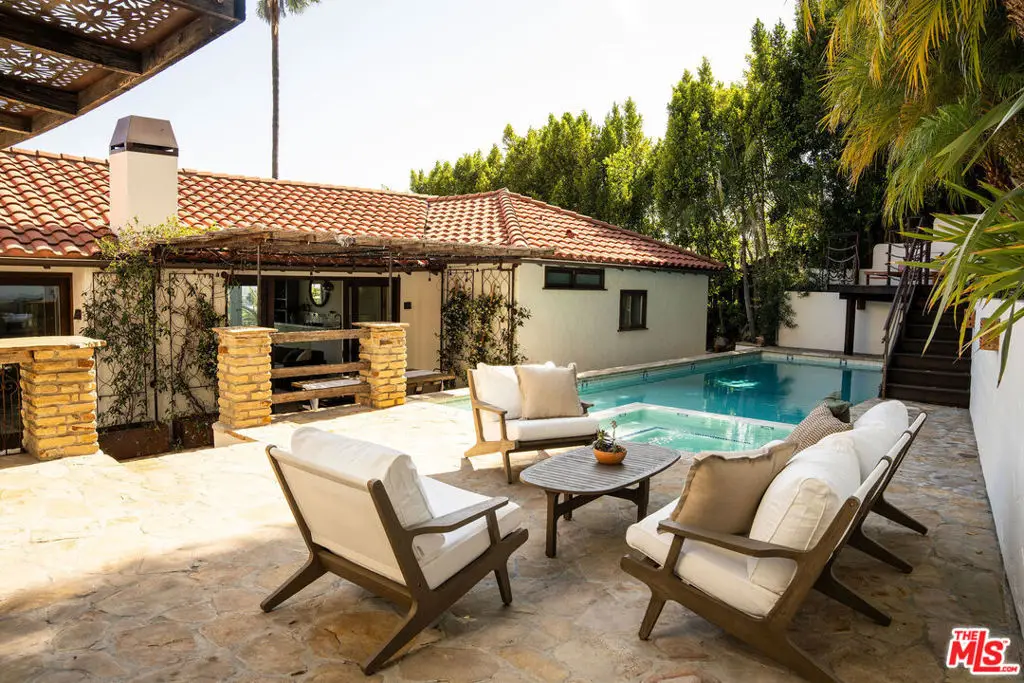 2017 N Gramercy Place, Los Angeles, CA 90068 - #1