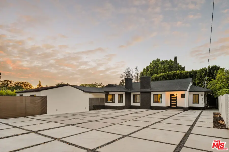14011 Magnolia Boulevard, Sherman Oaks, CA 91423 - #2
