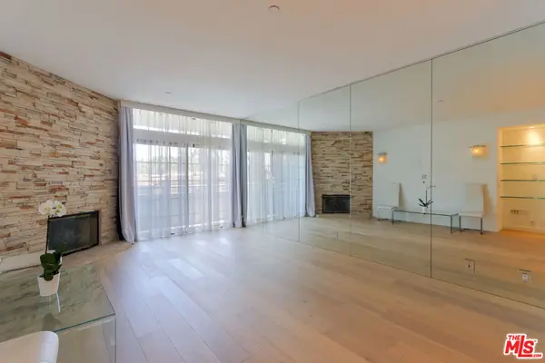 200 N Swall Drive #462, Beverly Hills, CA 90211