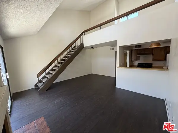 8221 Langdon Avenue #204, Van Nuys, CA 91406