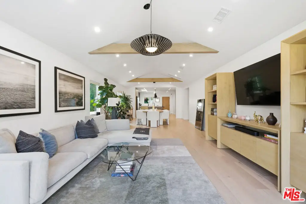 1726 S Stanley Avenue, Los Angeles, CA 90019 - #1