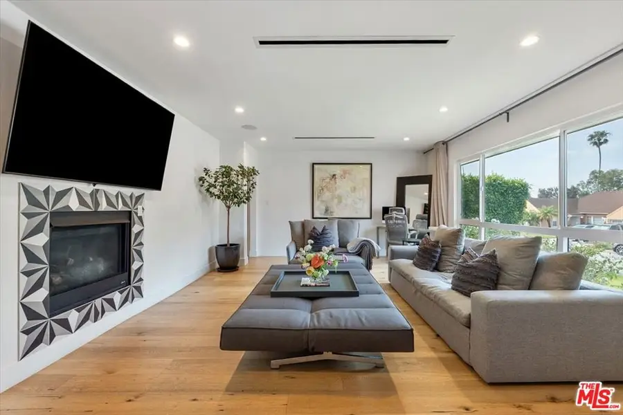 5528 Marburn Avenue, Los Angeles, CA 90043 - #2