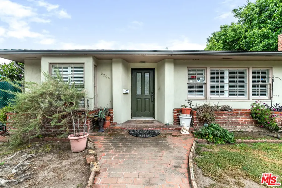 2208 New York Drive, Altadena, CA 91001 - #2