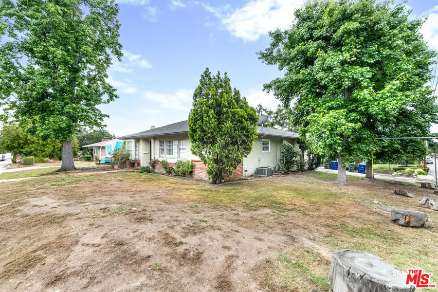 2208 New York Drive, Altadena, CA 91001 - #3