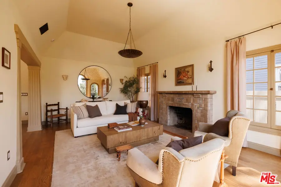 2807 Somerset Drive, Los Angeles, CA 90016 - #3