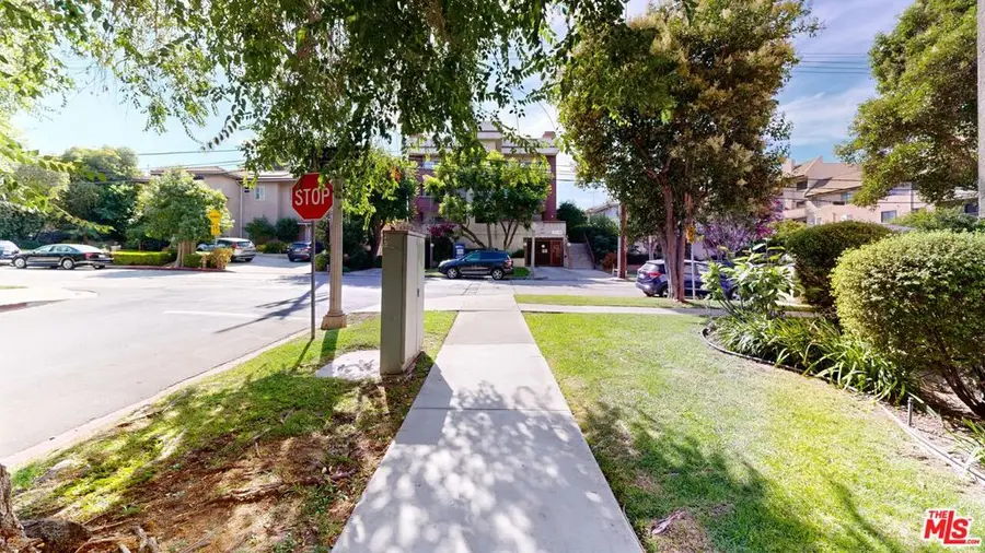 14569 Benefit Street #102, Sherman Oaks, CA 91403 - #2