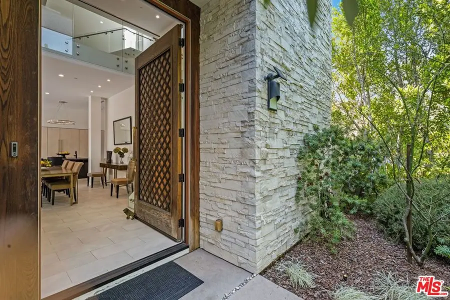 1603 N Fairfax Avenue, Los Angeles, CA 90046 - #2