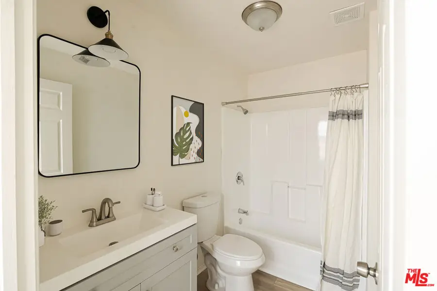 8624 S Main Street, Los Angeles, CA 90003 - #2