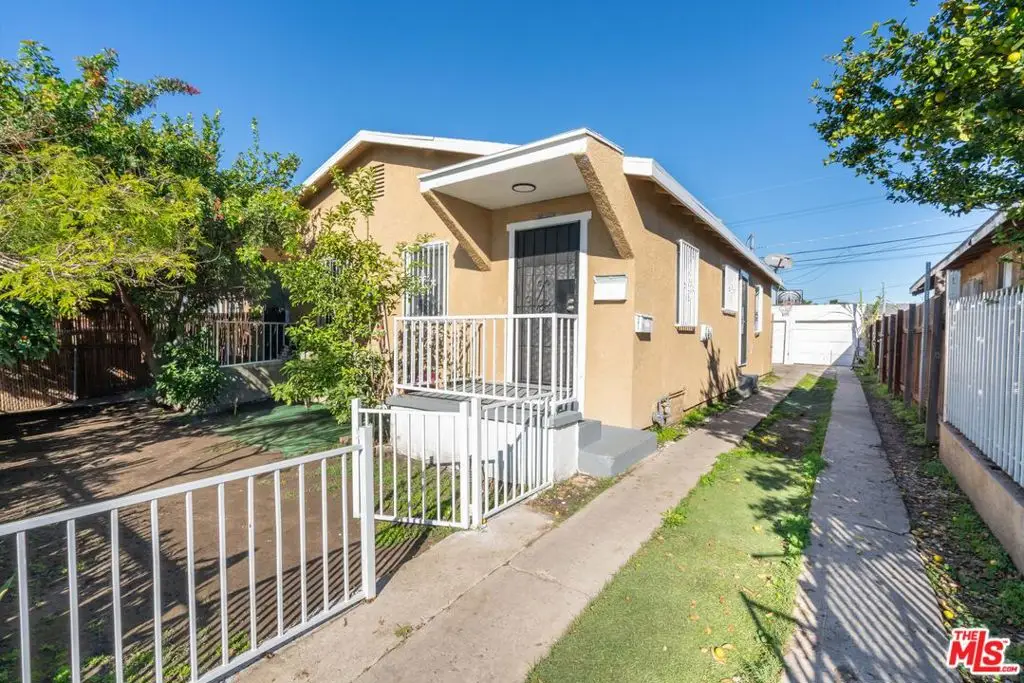 341 E 71st Street, Los Angeles, CA 90003 - #1