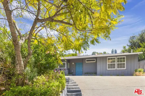 3804 Woodcliff Road, Sherman Oaks, CA 91403