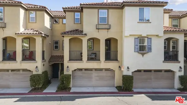 22157 Barrington Way, Saugus, CA 91350