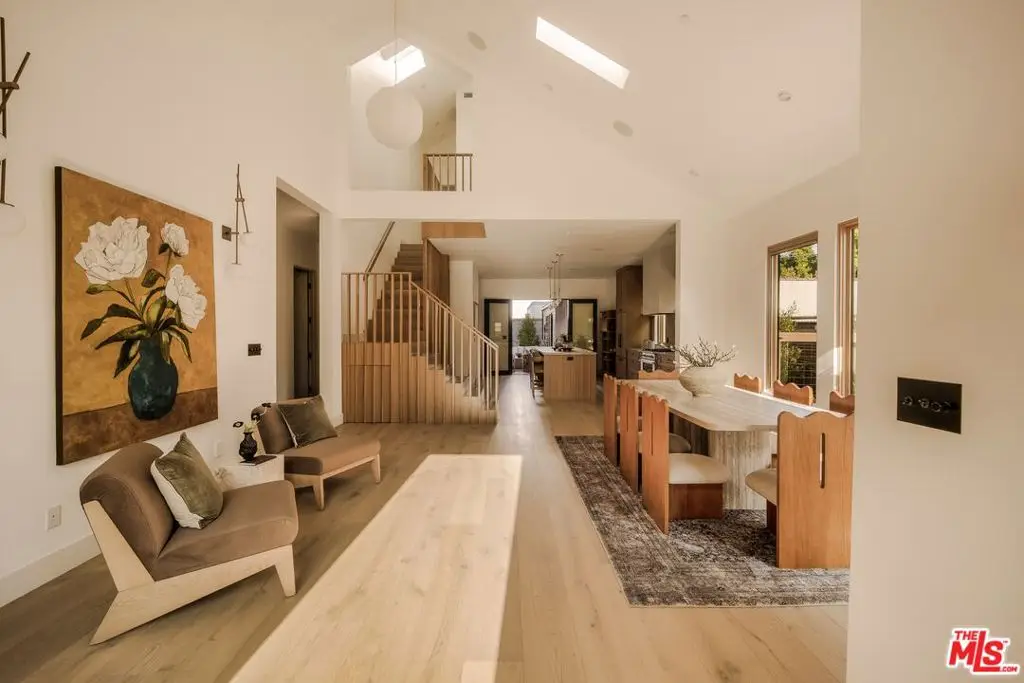 534 N Bronson Avenue, Los Angeles, CA 90004 - #1